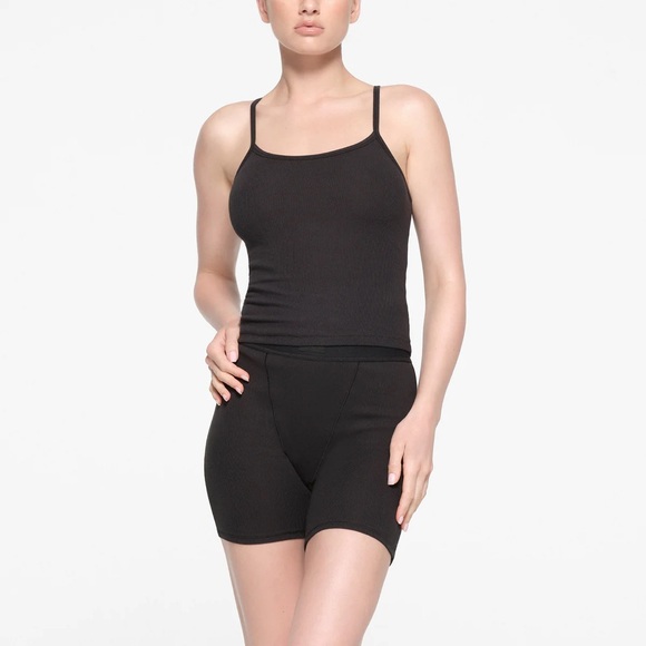 {SKIMS} COTTON RIB CAMI [SOOT] - Picture 2 of 5